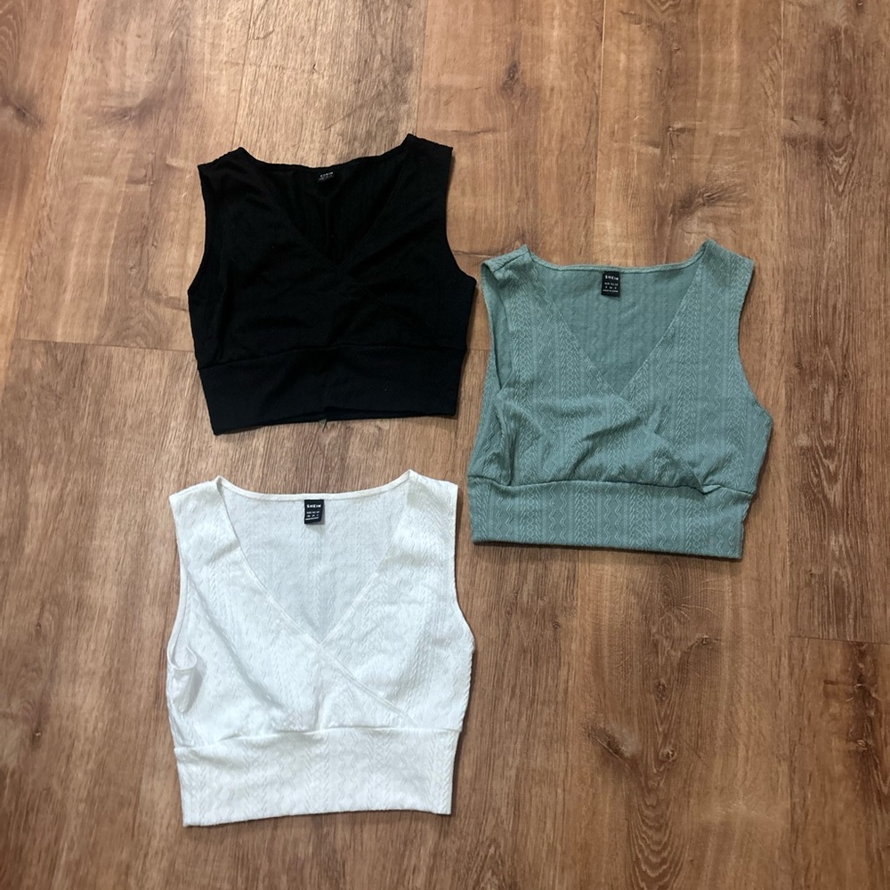 3 CUTE TOPS